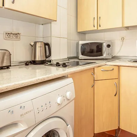 Stunning In With Wifi Apartment